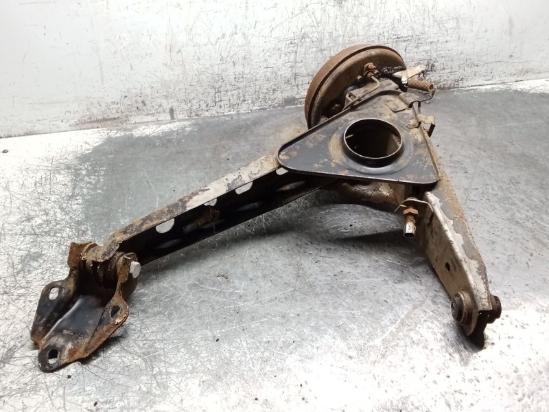 Recambio de mangueta trasera derecha para seat 600 (110b) 0.8 referencia OEM IAM   