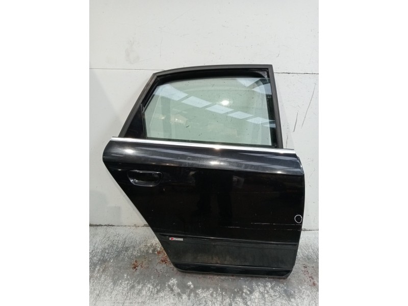 Recambio de puerta trasera derecha para audi a4 b7 (8ec) 3.0 tdi quattro referencia OEM IAM  4P 