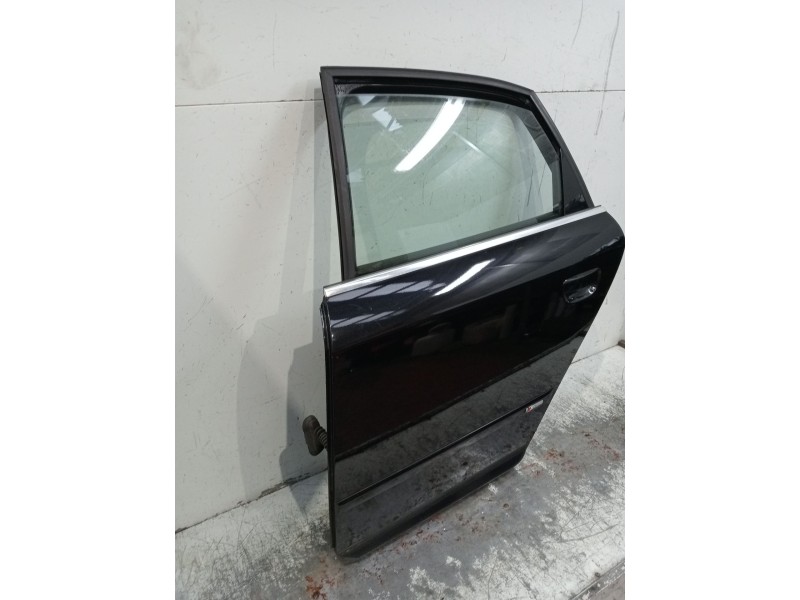 Recambio de puerta trasera izquierda para audi a4 b7 (8ec) 3.0 tdi quattro referencia OEM IAM  4P 