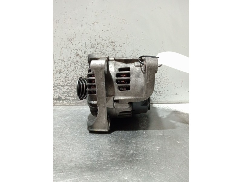 Recambio de alternador para bmw 1 (e87) 120 d referencia OEM IAM 7799180A101 254339A 150A