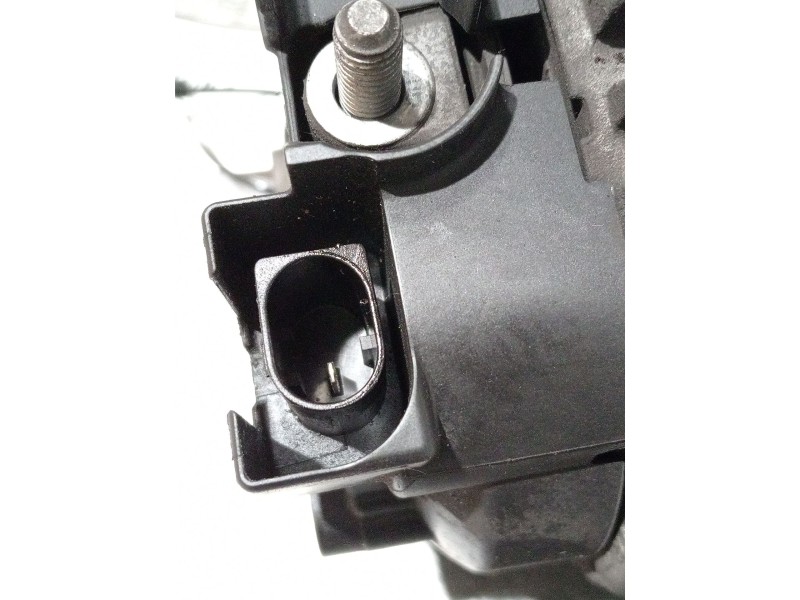 Recambio de alternador para bmw 1 (e87) 120 d referencia OEM IAM 7799180A101 254339A 150A