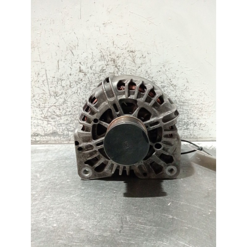 Recambio de alternador para renault laguna iii (bt0/1) 2.0 16v (bt05, bt0f, bt0w) referencia OEM IAM 231000011R TG15C123 