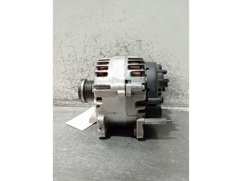 Recambio de alternador para seat leon (1p1) 1.4 tsi referencia OEM IAM 03C903025D 2607765A 