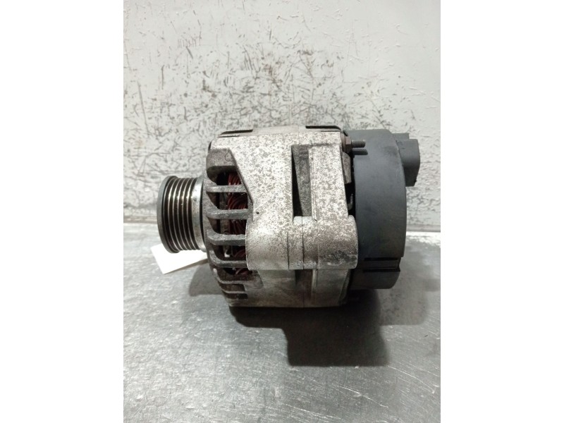 Recambio de alternador para opel zafira / zafira family b (a05) 1.9 cdti (m75) referencia OEM IAM 135534120 1022118650 