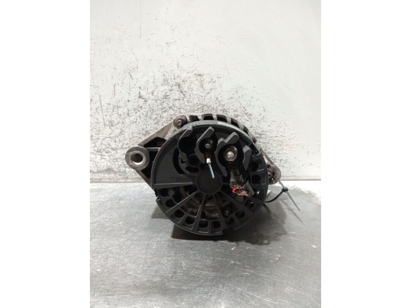 Recambio de alternador para opel zafira / zafira family b (a05) 1.9 cdti (m75) referencia OEM IAM 135534120 1022118650 