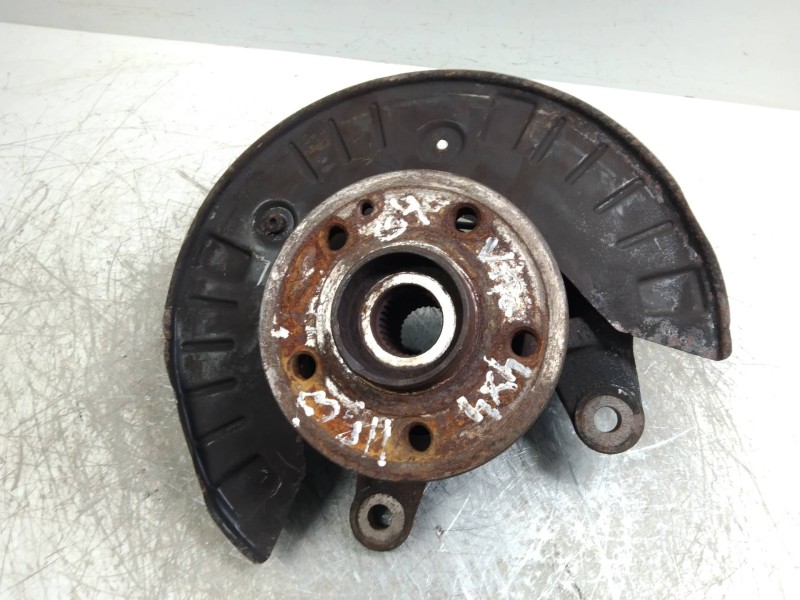 Recambio de mangueta delantera izquierda para mercedes vito mixto 06.2003 referencia OEM IAM   