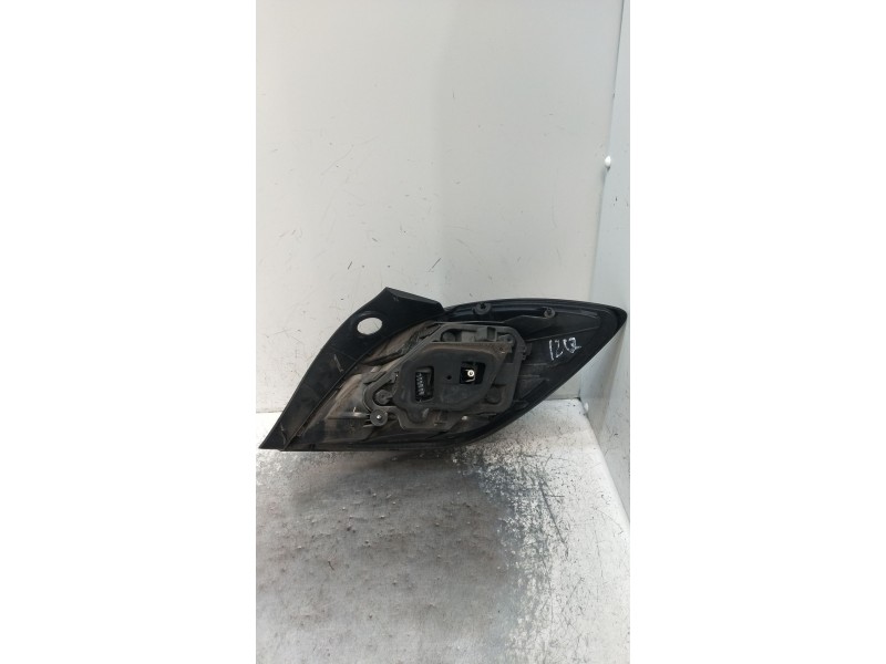 Recambio de piloto trasero izquierdo para opel astra h gtc (a04) 1.9 cdti (l08) referencia OEM IAM 13252443ECE 93357459SAE 