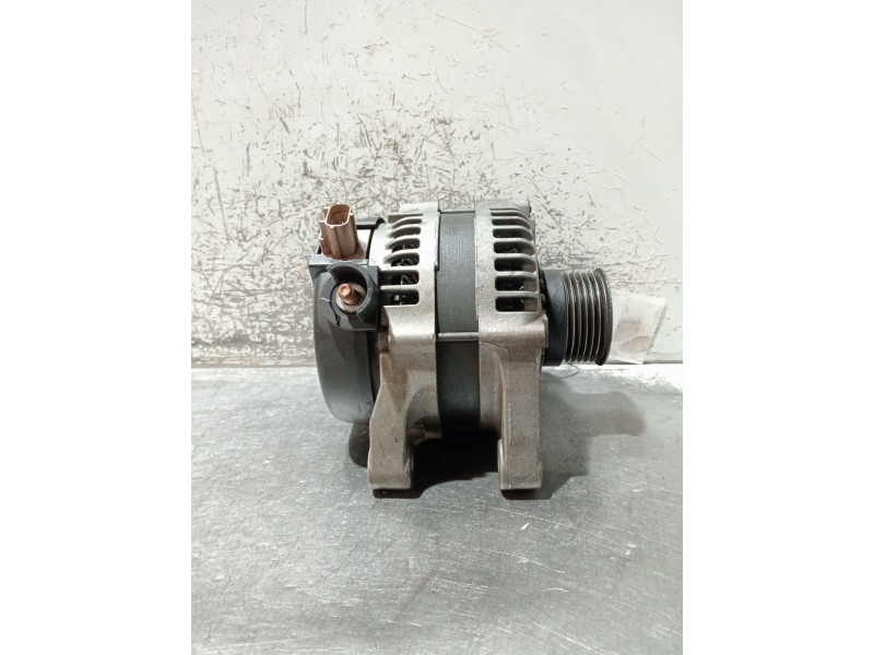 Recambio de alternador para ford focus ii descapotable 2.0 tdci referencia OEM IAM 0986049171  