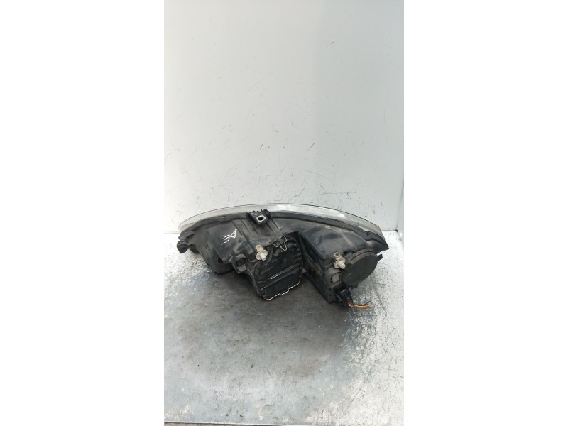 Recambio de faro derecho para seat leon (1p1) 1.6 referencia OEM IAM 5P1941006A  