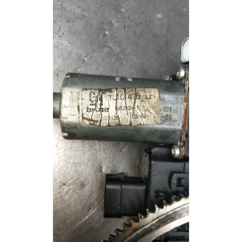 Recambio de elevalunas delantero izquierdo para opel astra h gtc (a04) 1.9 cdti (l08) referencia OEM IAM 1010478LH 982824101 3P