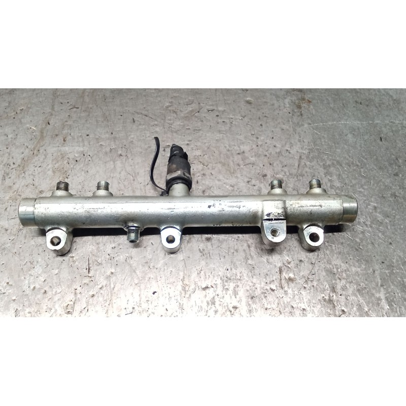 Recambio de rampa inyectora para peugeot boxer caja cerr. acristalada (rs2850)(290/330)(´02) 330 c td referencia OEM IAM 0445224