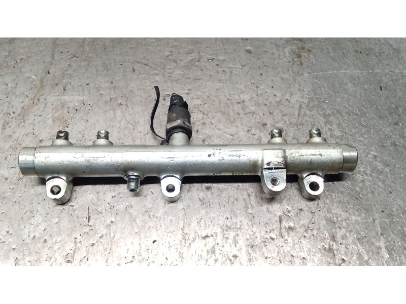 Recambio de rampa inyectora para peugeot boxer caja cerr. acristalada (rs2850)(290/330)(´02) 330 c td referencia OEM IAM 0445224