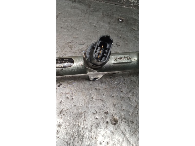 Recambio de rampa inyectora para peugeot boxer caja cerr. acristalada (rs2850)(290/330)(´02) 330 c td referencia OEM IAM 0445224