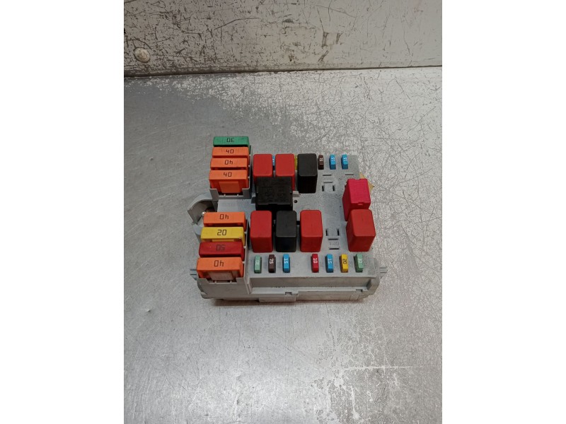 Recambio de caja reles / fusibles para fiat ducato furgoneta (250_) 130 multijet 2,3 d referencia OEM IAM 1376610080  
