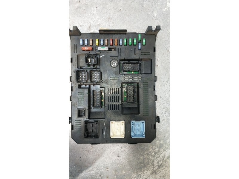 Recambio de caja reles / fusibles para citroën c5 ii break (re_) 1.6 hdi (re9hzc, re9hyb) referencia OEM IAM 9663510480 BSI2004H