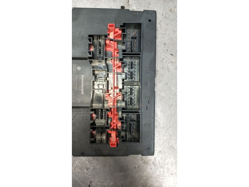 Recambio de caja reles / fusibles para seat leon (1p1) 1.6 referencia OEM IAM 3C0937049E 28022870 