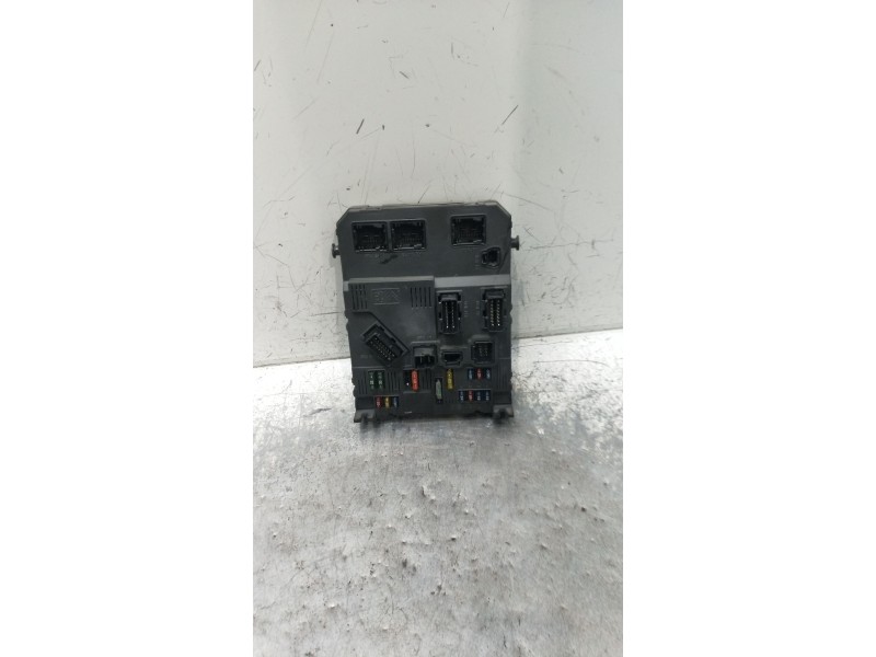 Recambio de caja reles / fusibles para citroën xsara picasso (n68) 1.6 referencia OEM IAM 9652474680 BSIE0100HG 