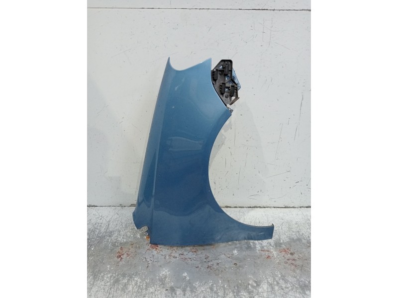 Recambio de aleta delantera derecha para volkswagen polo iv (9n_, 9a_) 1.4 tdi referencia OEM IAM   