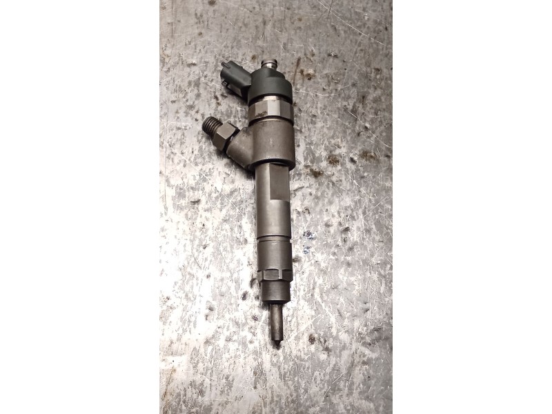 Recambio de inyector para peugeot boxer caja cerr. acristalada (rs2850)(290/330)(´02) 330 c td referencia OEM IAM 0445120002 BOS