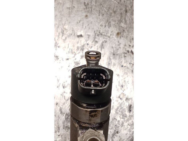 Recambio de inyector para peugeot boxer caja cerr. acristalada (rs2850)(290/330)(´02) 330 c td referencia OEM IAM 0445120002 BOS