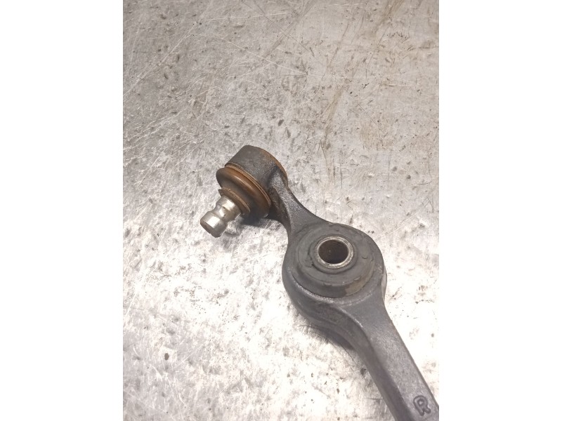 Recambio de brazo suspension inferior delantero derecho para ford orion ii (aff) 1.6 i referencia OEM IAM   