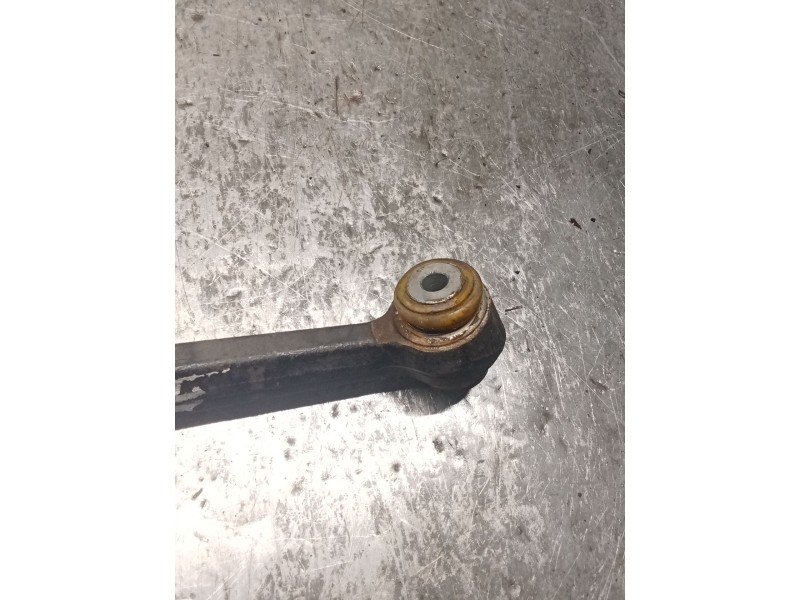 Recambio de brazo suspension inferior delantero derecho para ford orion ii (aff) 1.6 i referencia OEM IAM   
