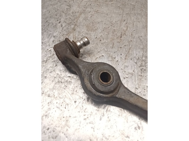 Recambio de brazo suspension inferior delantero derecho para ford orion ii (aff) 1.6 i referencia OEM IAM   