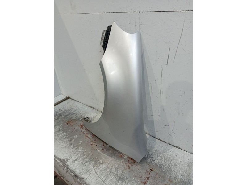 Recambio de aleta delantera izquierda para volkswagen golf v (1k1) 1.9 tdi referencia OEM IAM   