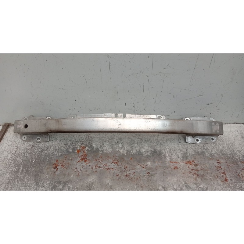 Recambio de refuerzo paragolpes delantero para renault laguna iii (bt0/1) 2.0 16v (bt05, bt0f, bt0w) referencia OEM IAM   