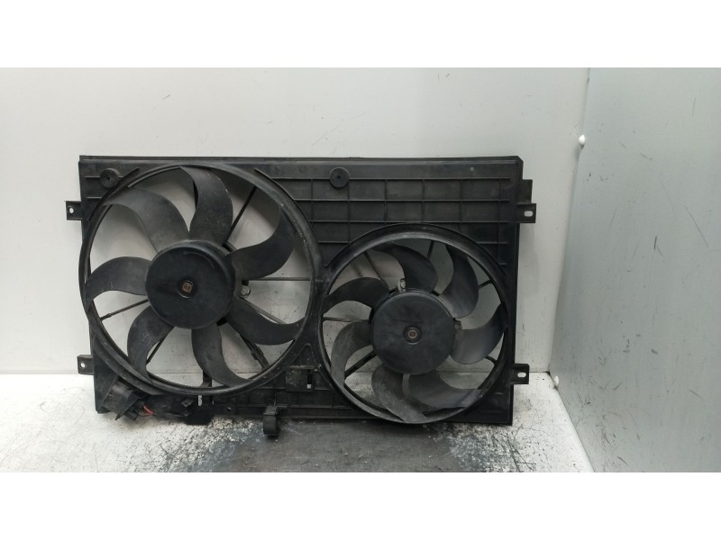 Recambio de electroventilador para seat leon (1p1) 1.6 referencia OEM IAM 1K0121207T 1355D300195 