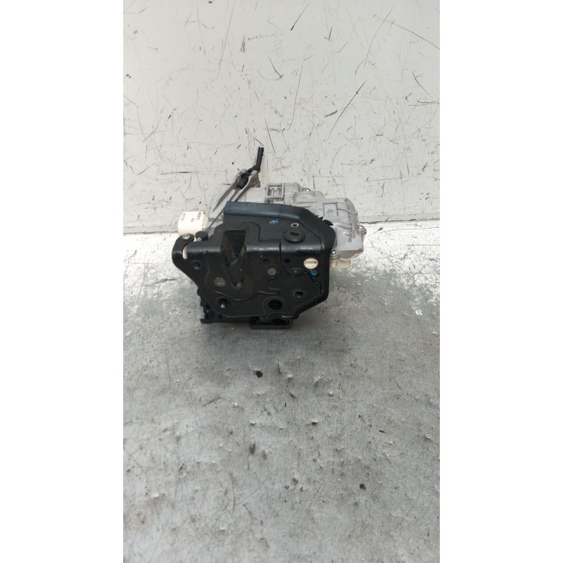 Recambio de motor cierre centralizado trasero derecho para seat leon (1p1) 1.6 referencia OEM IAM 1P0839016 5P 