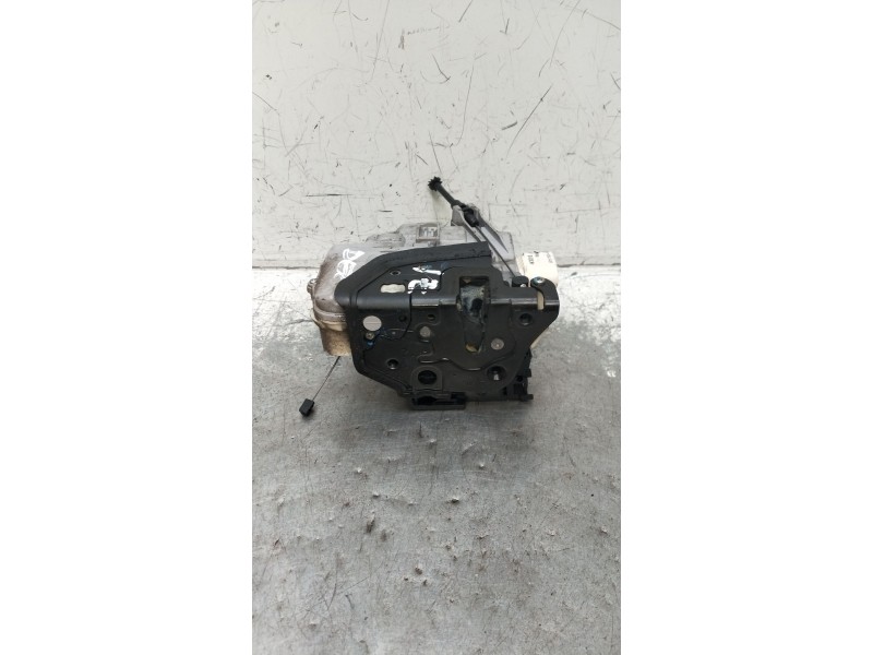 Recambio de motor cierre centralizado delantero izquierdo para seat leon (1p1) 1.6 referencia OEM IAM 1P1837015 5P 