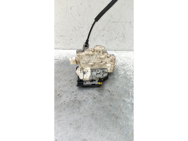 Recambio de motor cierre centralizado trasero izquierdo para seat leon (1p1) 1.6 referencia OEM IAM 1P0839015 5P 