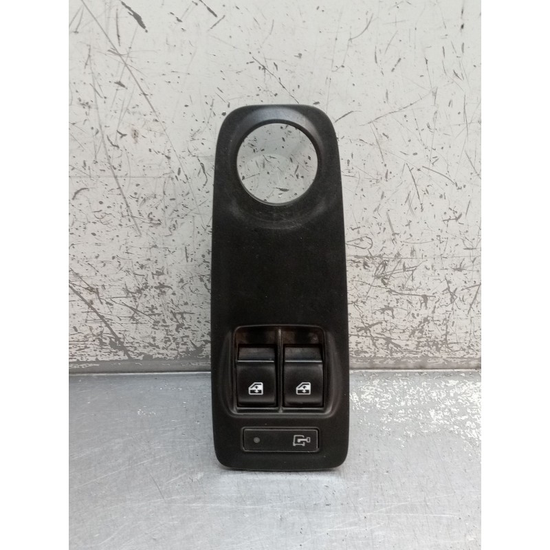 Recambio de mando elevalunas delantero izquierdo para fiat ducato furgoneta (250_) 130 multijet 2,3 d referencia OEM IAM 0735532