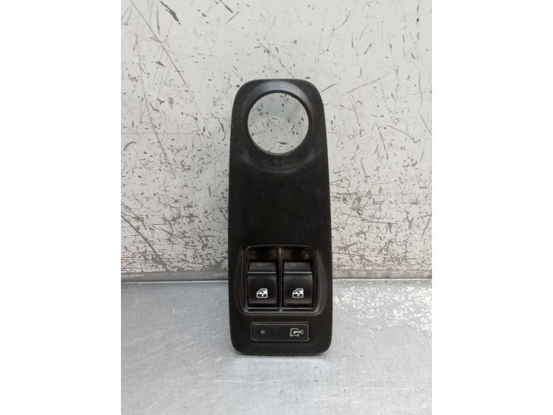 Recambio de mando elevalunas delantero izquierdo para fiat ducato furgoneta (250_) 130 multijet 2,3 d referencia OEM IAM 0735532