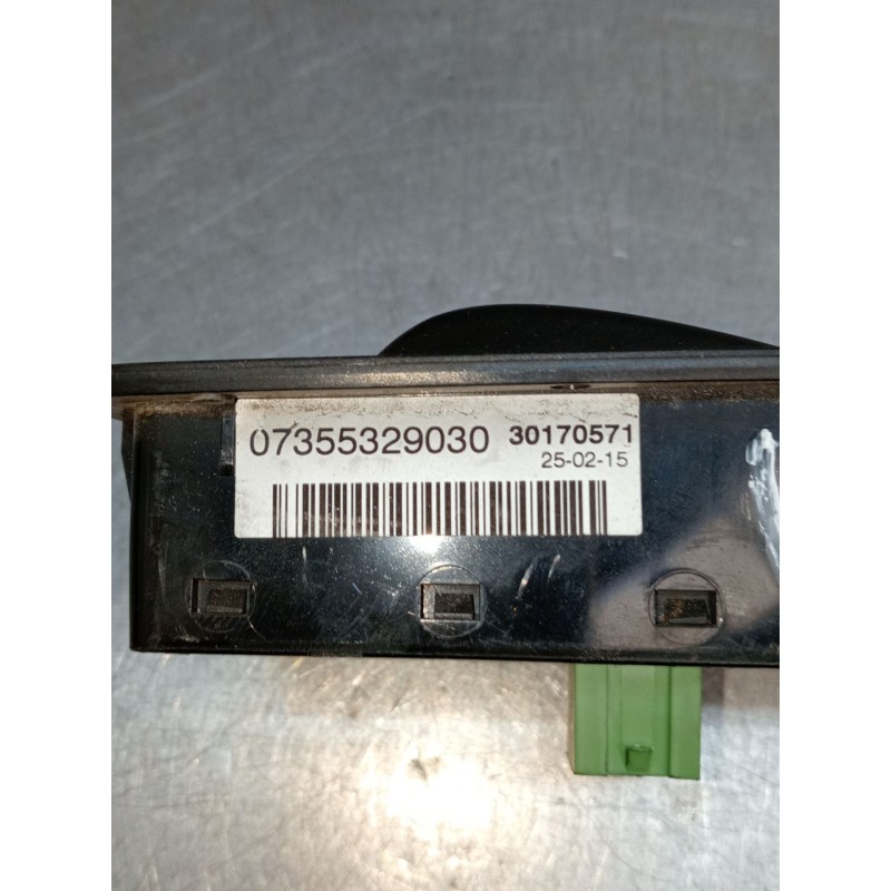 Recambio de mando elevalunas delantero izquierdo para fiat ducato furgoneta (250_) 130 multijet 2,3 d referencia OEM IAM 0735532