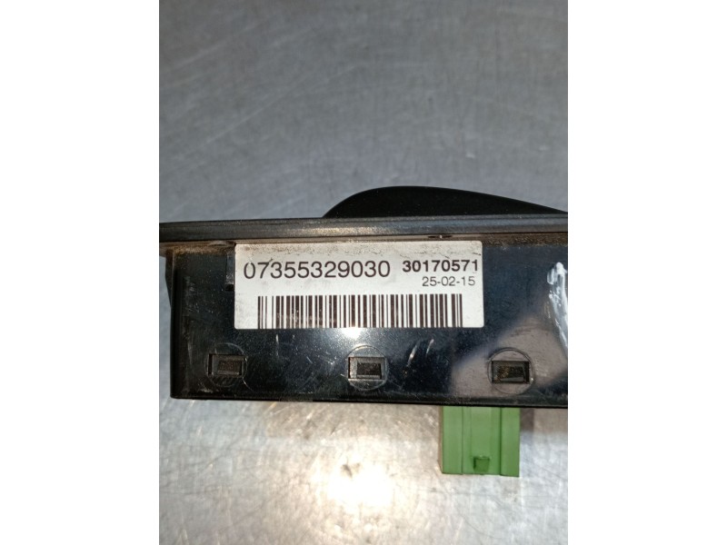 Recambio de mando elevalunas delantero izquierdo para fiat ducato furgoneta (250_) 130 multijet 2,3 d referencia OEM IAM 0735532