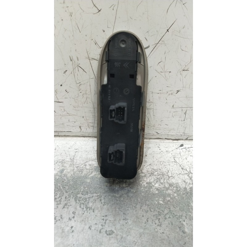 Recambio de mando elevalunas delantero izquierdo para citroën c5 ii break (re_) 1.6 hdi (re9hzc, re9hyb) referencia OEM IAM 9651