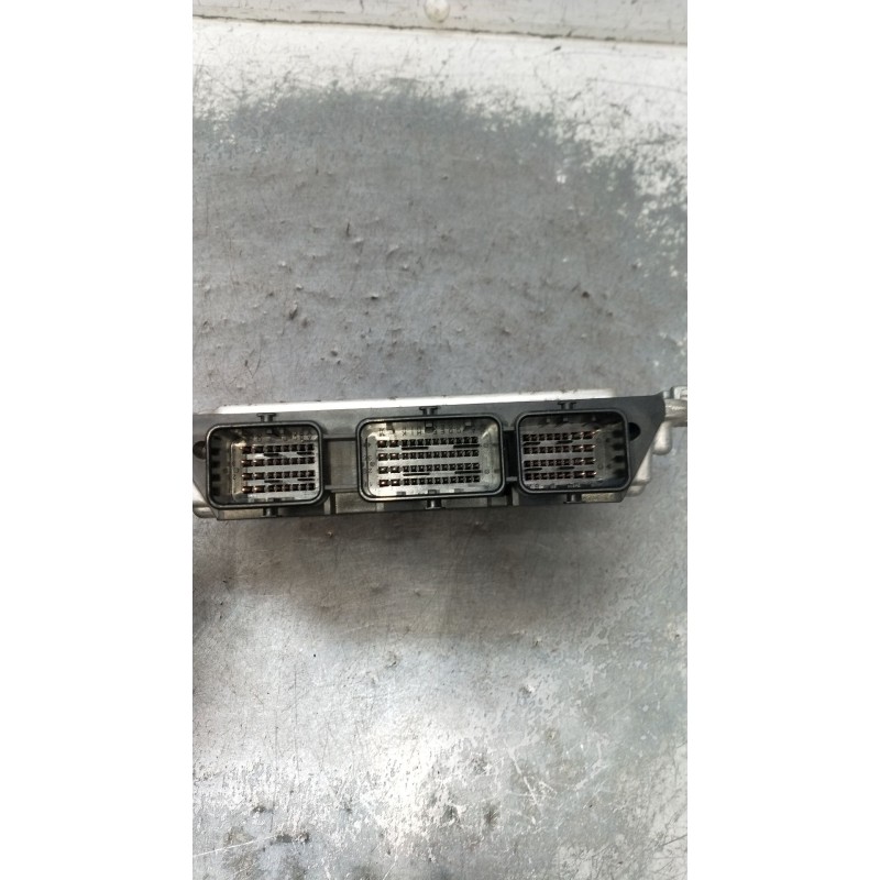 Recambio de centralita motor uce para citroën c5 ii break (re_) 1.6 hdi (re9hzc, re9hyb) referencia OEM IAM 0281013332 966425758