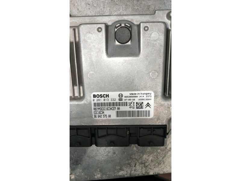 Recambio de centralita motor uce para citroën c5 ii break (re_) 1.6 hdi (re9hzc, re9hyb) referencia OEM IAM 0281013332 966425758