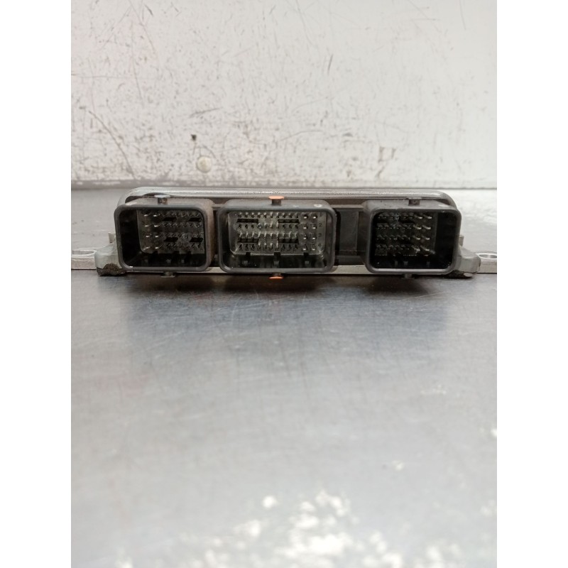 Recambio de centralita motor uce para renault laguna iii (bt0/1) 2.0 16v (bt05, bt0f, bt0w) referencia OEM IAM 8200847021 820075