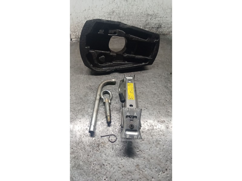 Recambio de gato para volkswagen polo iv (9n_, 9a_) 1.4 tdi referencia OEM IAM 6Q011031D  