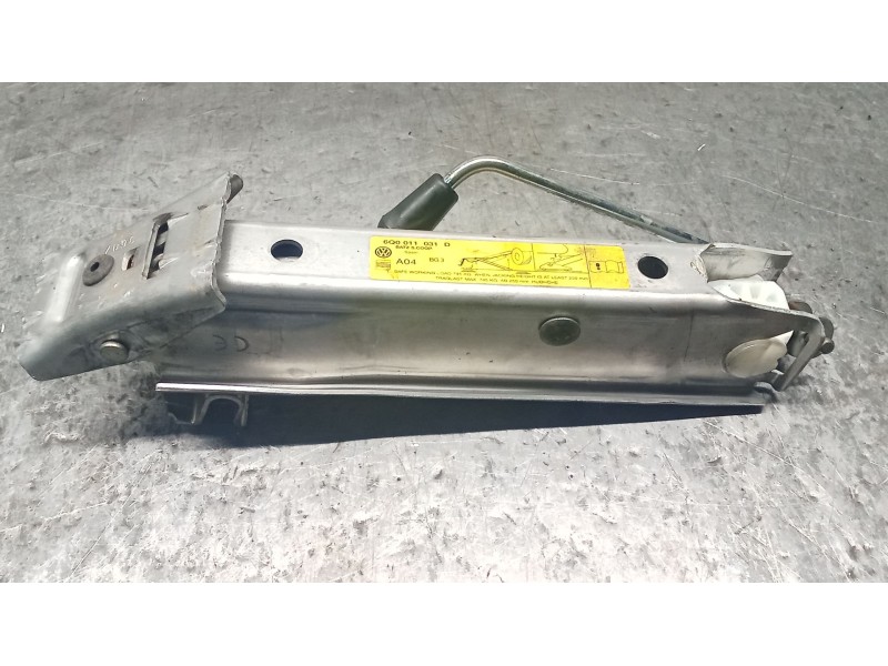 Recambio de gato para volkswagen polo iv (9n_, 9a_) 1.4 tdi referencia OEM IAM 6Q011031D  