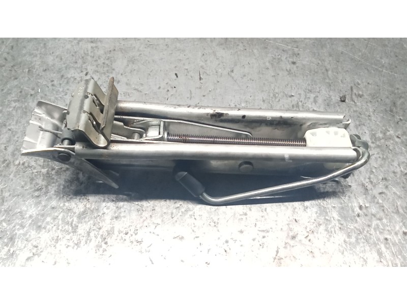 Recambio de gato para volkswagen polo iv (9n_, 9a_) 1.4 tdi referencia OEM IAM 6Q011031D  