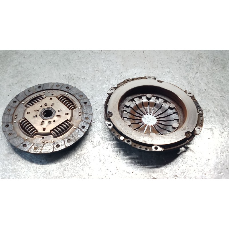 Recambio de kit embrague para volkswagen polo iv (9n_, 9a_) 1.4 tdi referencia OEM IAM 1878634155  