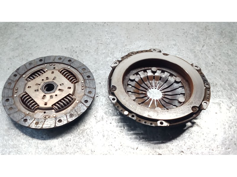 Recambio de kit embrague para volkswagen polo iv (9n_, 9a_) 1.4 tdi referencia OEM IAM 1878634155  