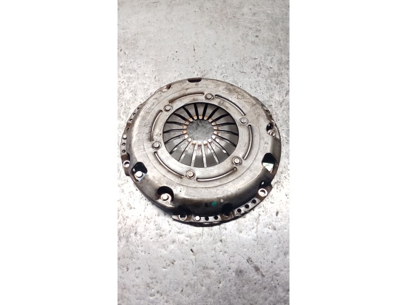 Recambio de kit embrague para volkswagen polo iv (9n_, 9a_) 1.4 tdi referencia OEM IAM 1878634155  