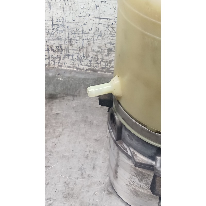 Recambio de bomba direccion para volkswagen polo iv (9n_, 9a_) 1.4 tdi referencia OEM IAM 6Q0423156AB  
