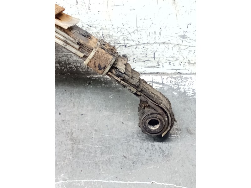 Recambio de ballesta delantera para seat 600 (110b) 0.8 referencia OEM IAM   