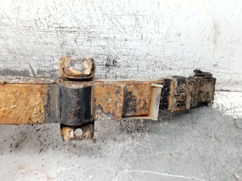 Recambio de ballesta delantera para seat 600 (110b) 0.8 referencia OEM IAM   